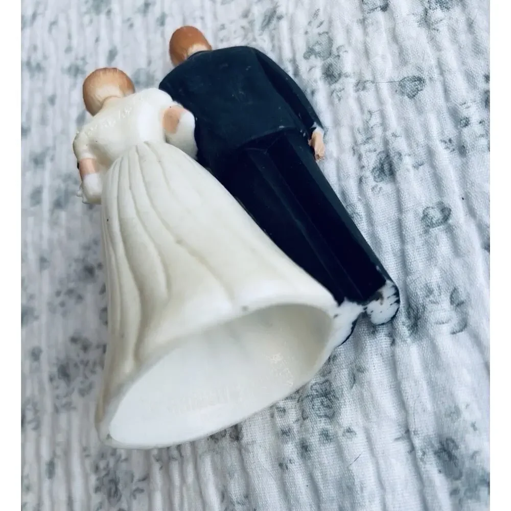 Vintage Art Deco 1970 Bride And Groom Wedding Cake Topper Plastic